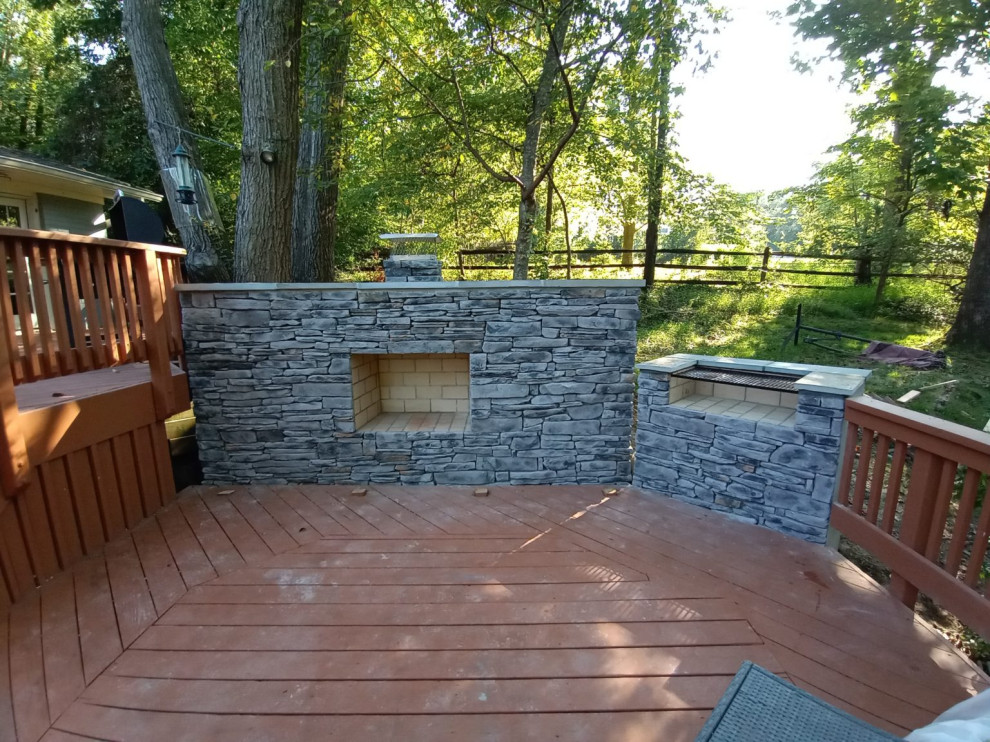 Beautiful Deck with Outdoor Kitchen Chimney & Grill