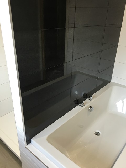 Main Bathroom contemporary-bathroom