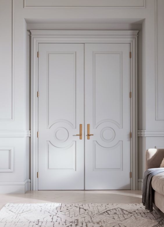 Inspiration for a mid-sized transitional women's ceramic tile home design remodel in Baltimore