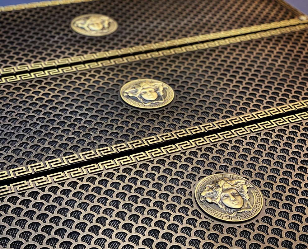 Декоративные решетки Versace