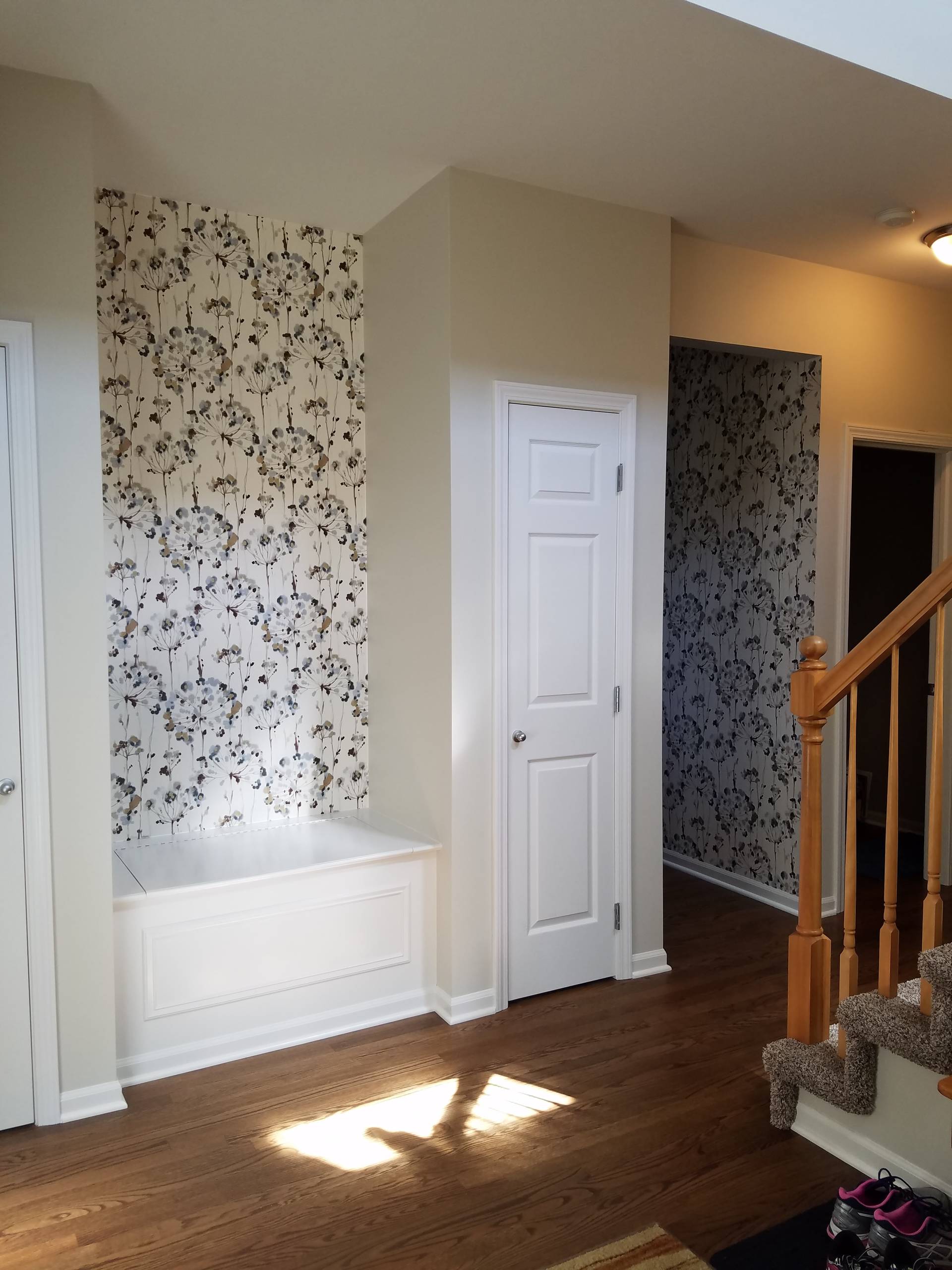 Wallpaper Install: Foyer & Kitchen Accents