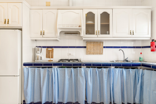 Casa vacacional en Conil coastal-kitchen
