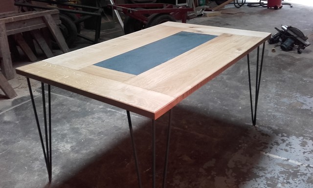 Table kitchen