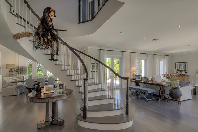 Hammock Lake Drive classique-chic-escalier