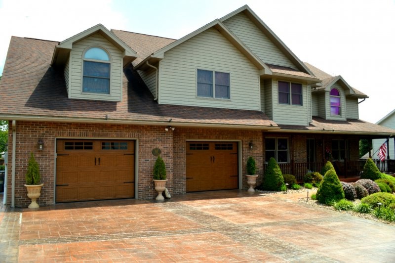 Garage - small two-car garage idea