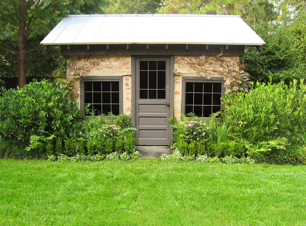 Design ideas for a traditional garden shed in Atlanta.