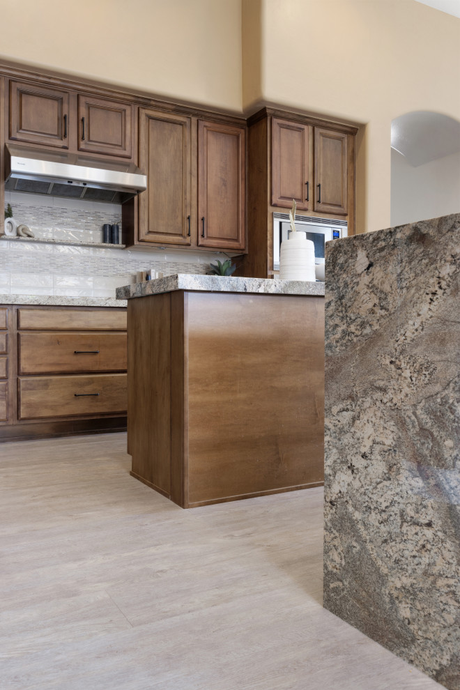 Kitchen - kitchen idea in Phoenix