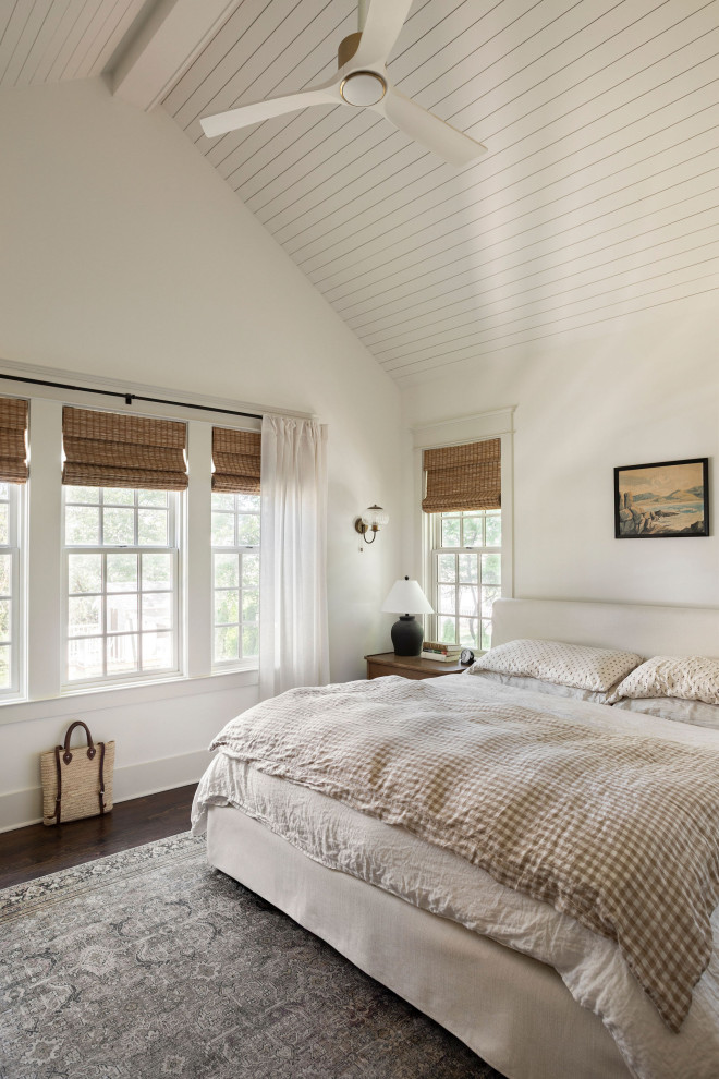 Bedroom - traditional bedroom idea in Nashville