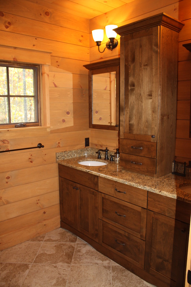 Mountain style bathroom photo in Charlotte