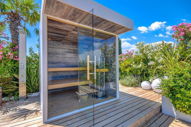 Luxury contemporary-deck
