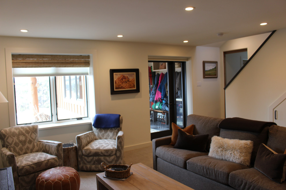 Mountain style home design photo in Denver
