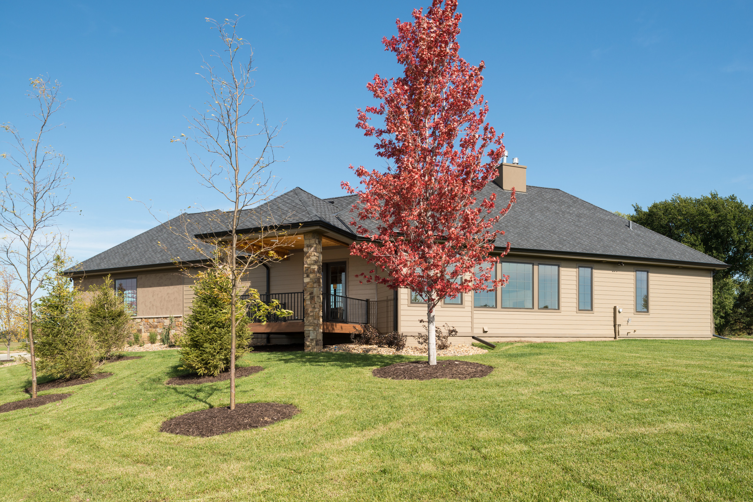 Transitiona/Craftsman Inspired Villa | Sterling Ridge Estates