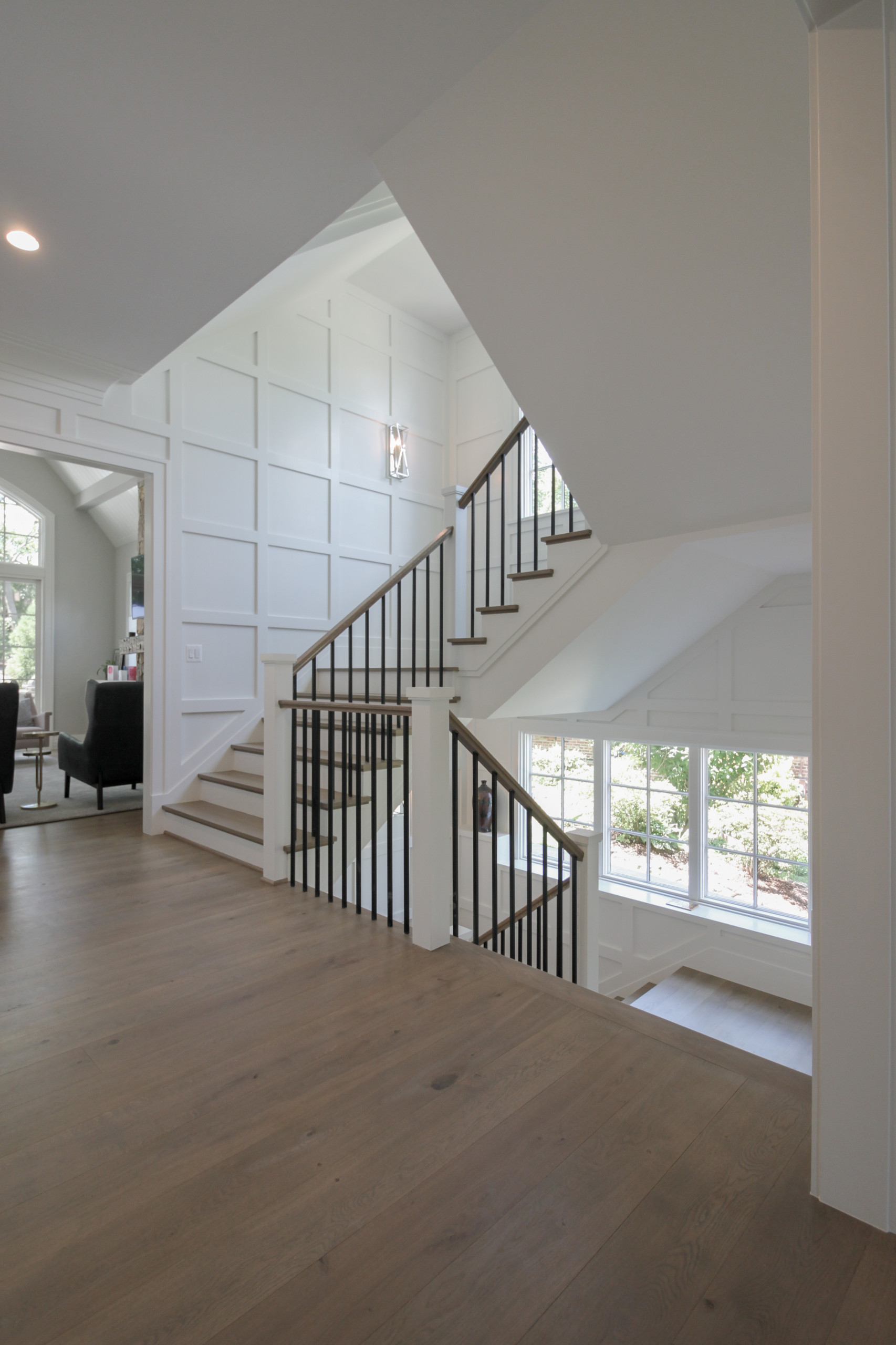 87_Welcoming and Functional Contemporary U-shaped Staircase, Arlington, VA 22207