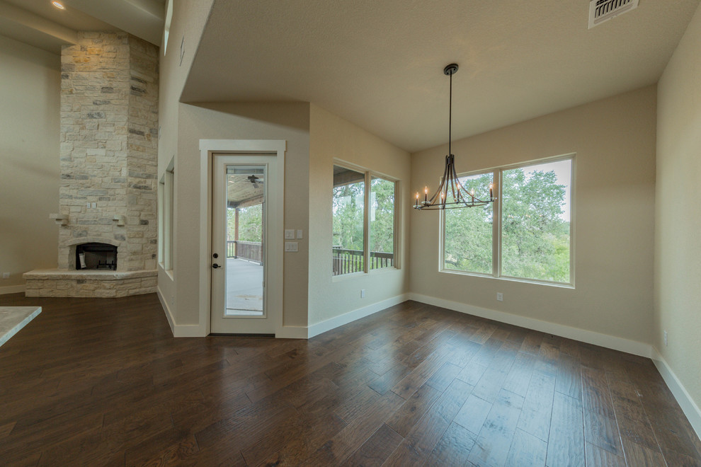Inspiration for a transitional home design remodel in Austin