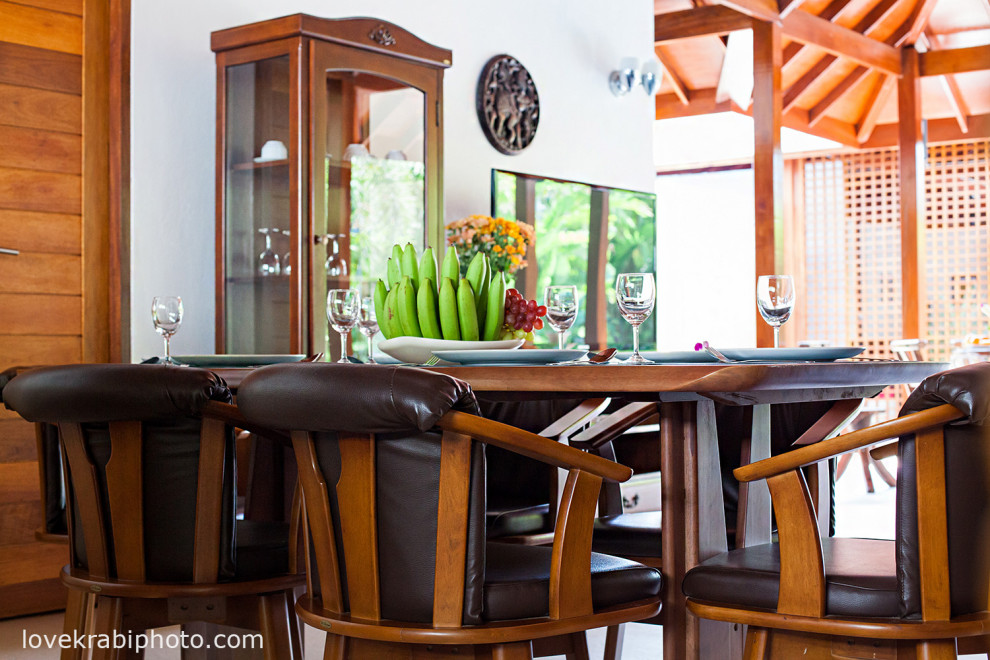 Вилла с бассеином