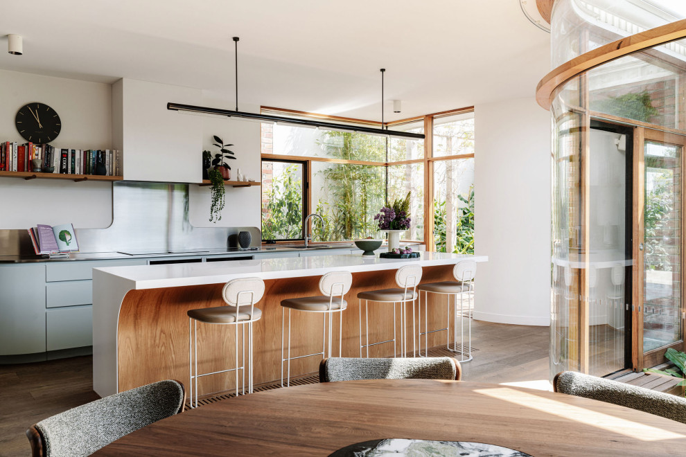 Inspiration for a contemporary kitchen in Melbourne.