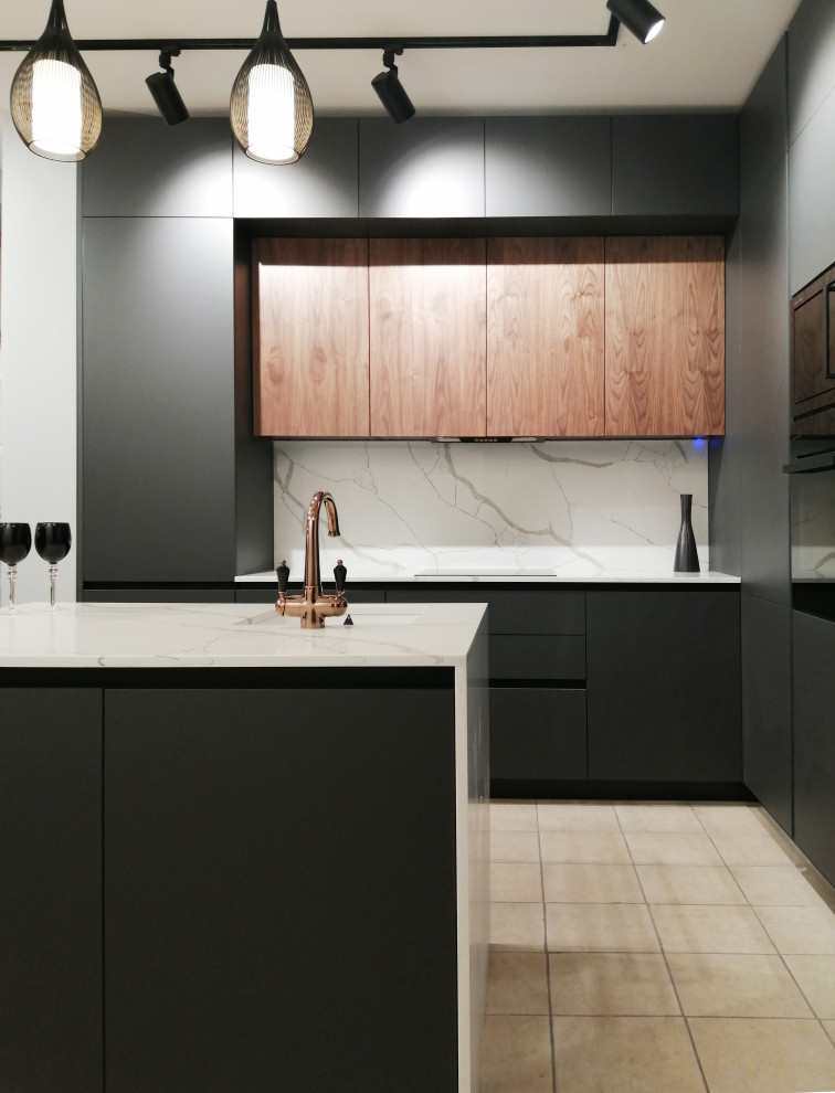 Современная кухня со столом островом