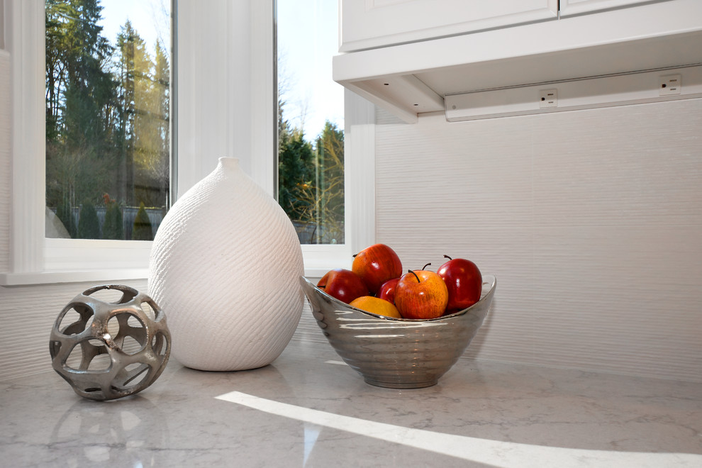Inspiration for a transitional kitchen remodel in Seattle
