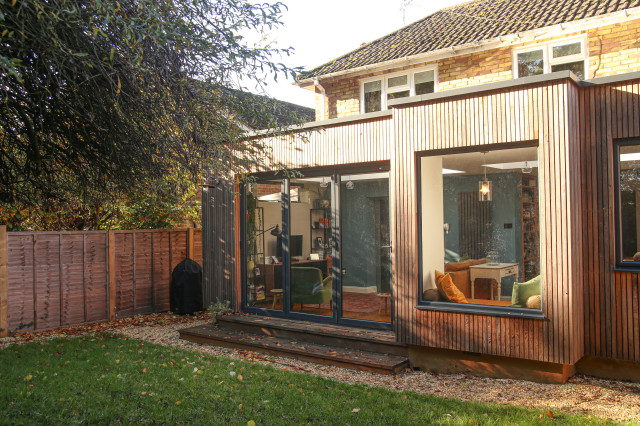 Contemporary Larch Timber Clad Extension trendy-hus-og-facade