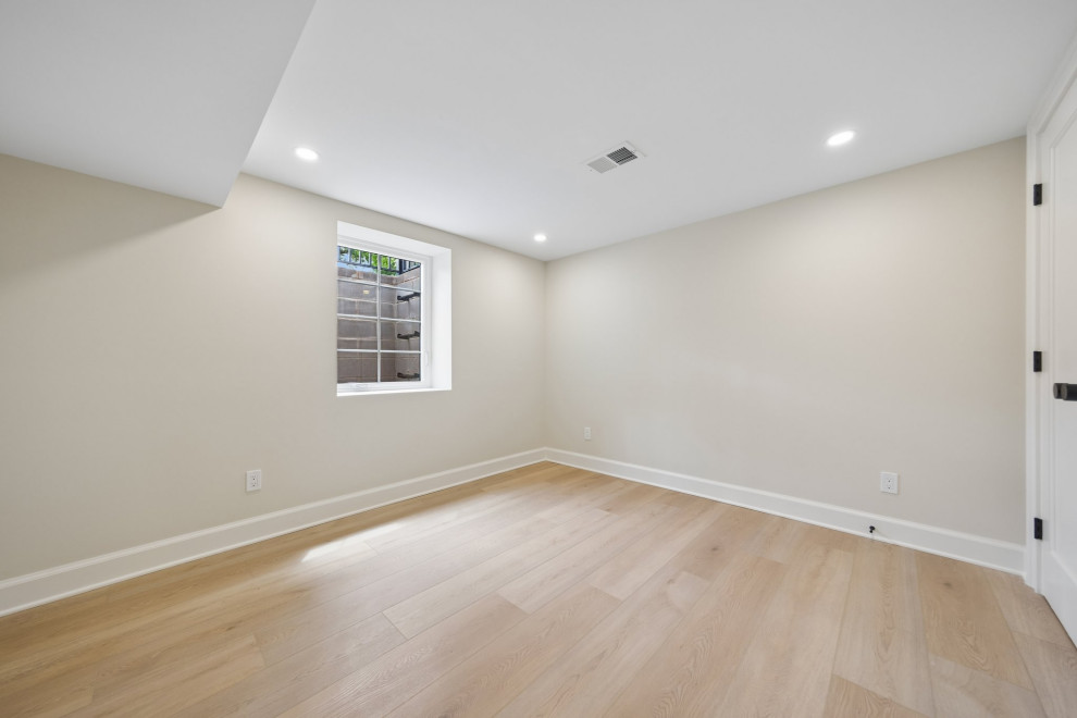Finished Basement Room in Teaneck, NJ