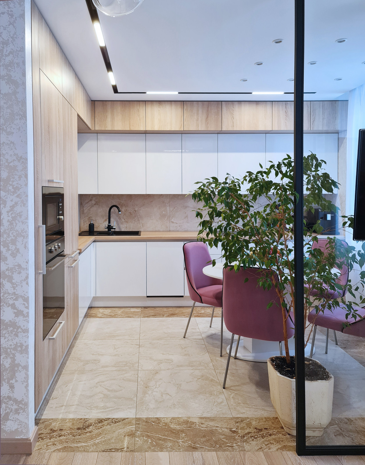 Трехкомнатная квартира 85 кв м