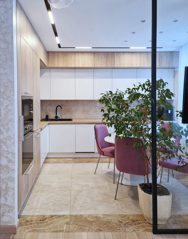 Трехкомнатная квартира 85 кв м