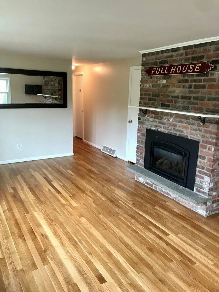 Natural White Oak Hardwood Flooring