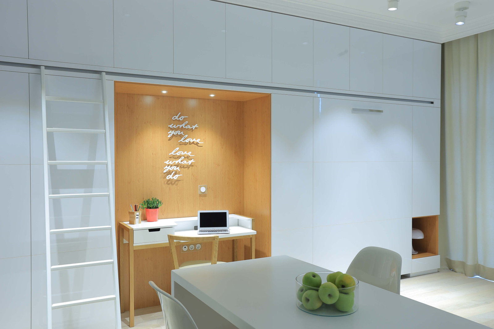 Студия-лофт на Берзарина 12