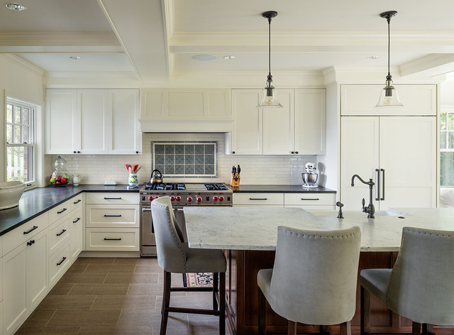 Magnolia - Traditional - Kitchen - Seattle - by Dyna Contracting