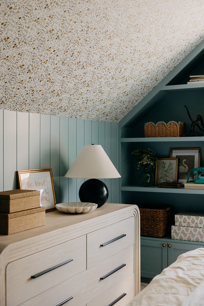 Paradise Ave. Preteen Bedroom