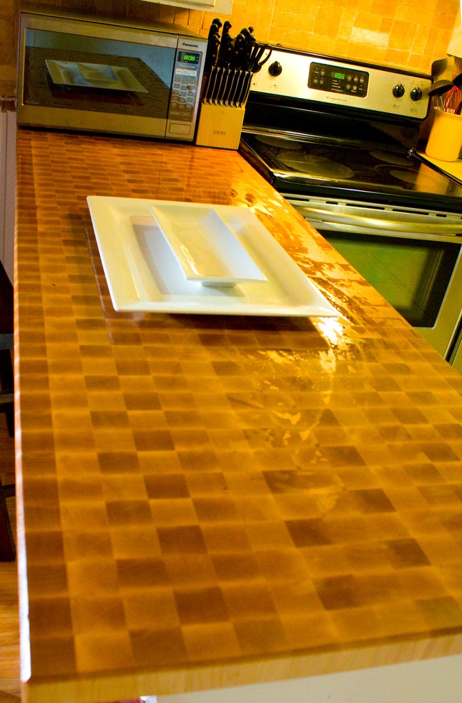 Home design - contemporary home design idea in Dallas