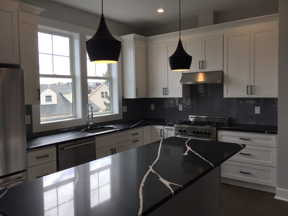 Kitchen - transitional kitchen idea in Boston