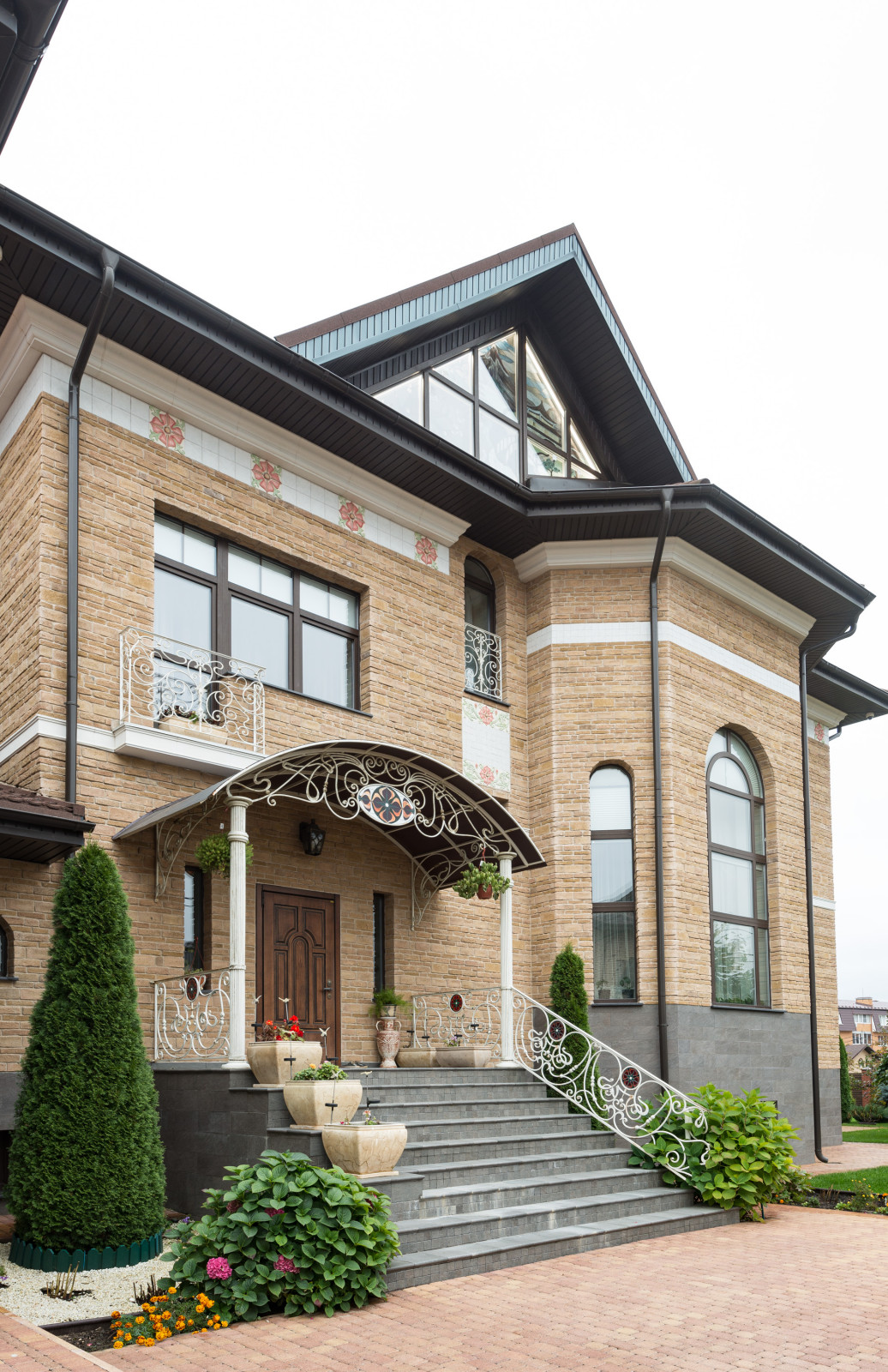 ДОМ с секретом