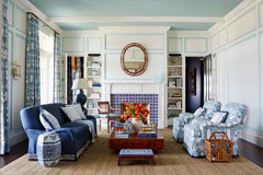 Color Play: Aqua Amps Up a Classic Blue-and-White Palette