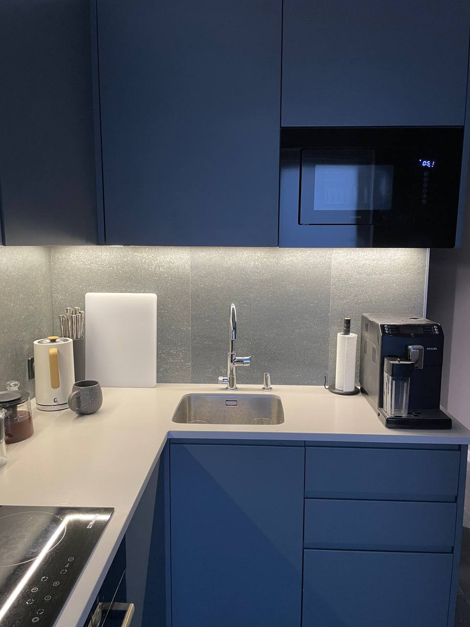 Реализация кухни по дизайн-проекту в однокомнатной квартире, 2022