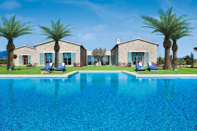 Santa Mar&iacute;a rustic-pool