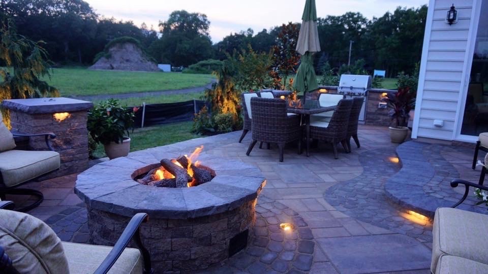 Howell NJ, Patio with Firepit & Kitchen