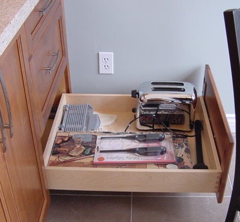 Home design - transitional home design idea in Vancouver
