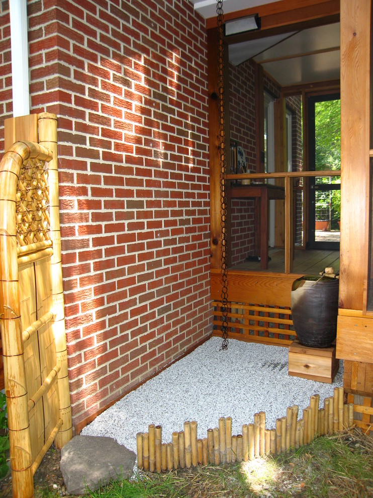 This is an example of an asian verandah in Detroit.