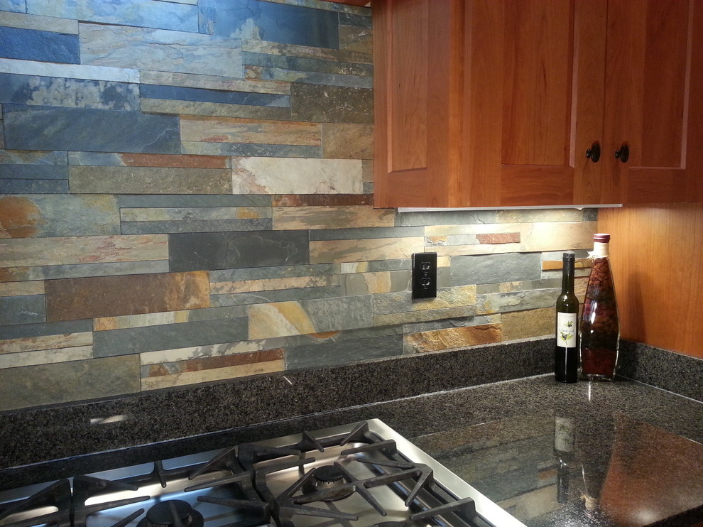 Kitchen - kitchen idea in Raleigh