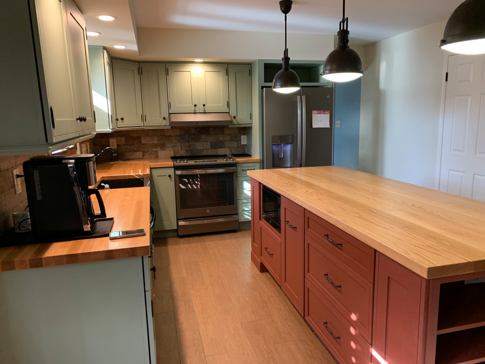 "S" Custom Kitchen