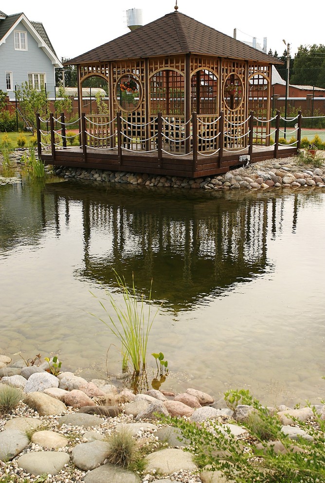 Искусственный водоём