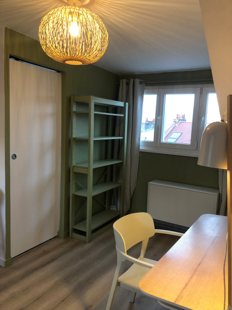 R&eacute;novation Studio skandinavisk-hjemmekontor