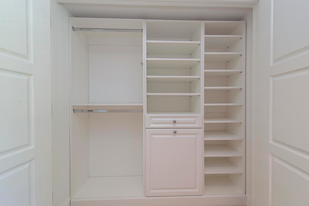 Design ideas for a transitional storage and wardrobe in Miami.