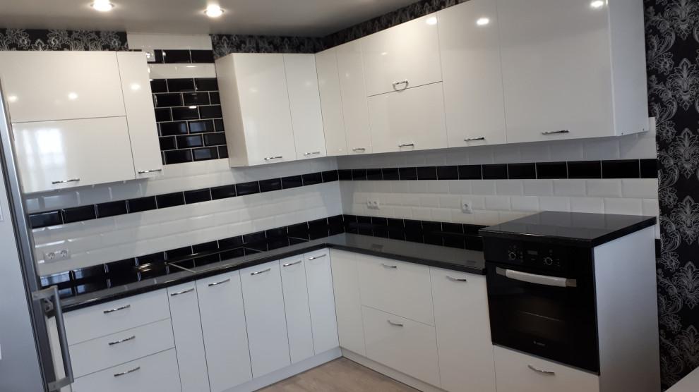 Кухонные гарнитуры