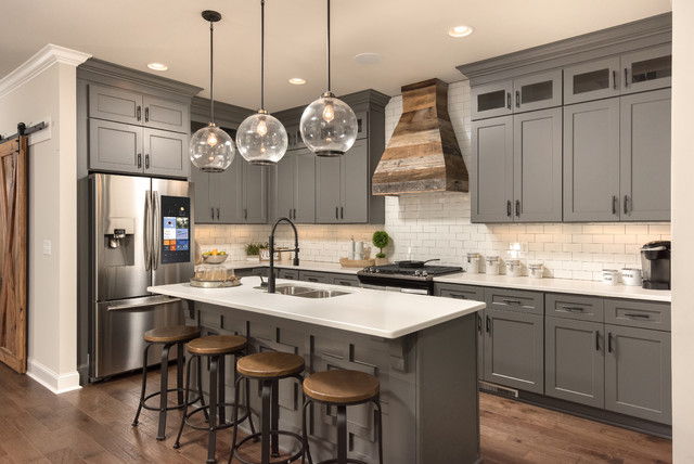 What great use of reclaimed wood! casa-de-campo-cocina