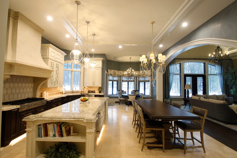 Home design - transitional home design idea in Chicago
