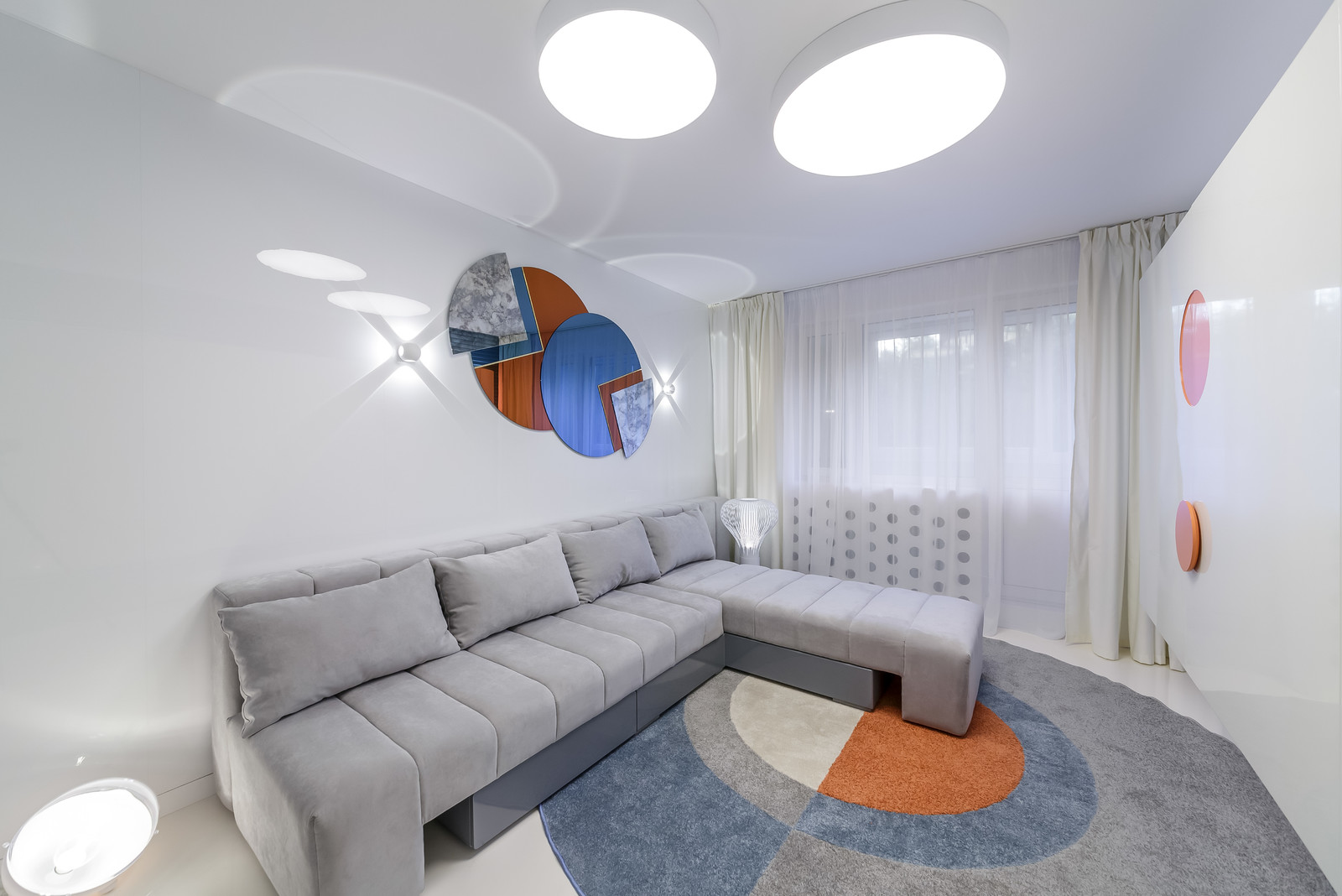 Космический люкс в гостиной для программы "Квартирный вопрос"