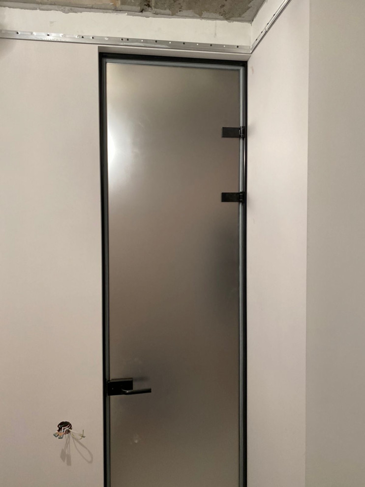 Стеклянные двери