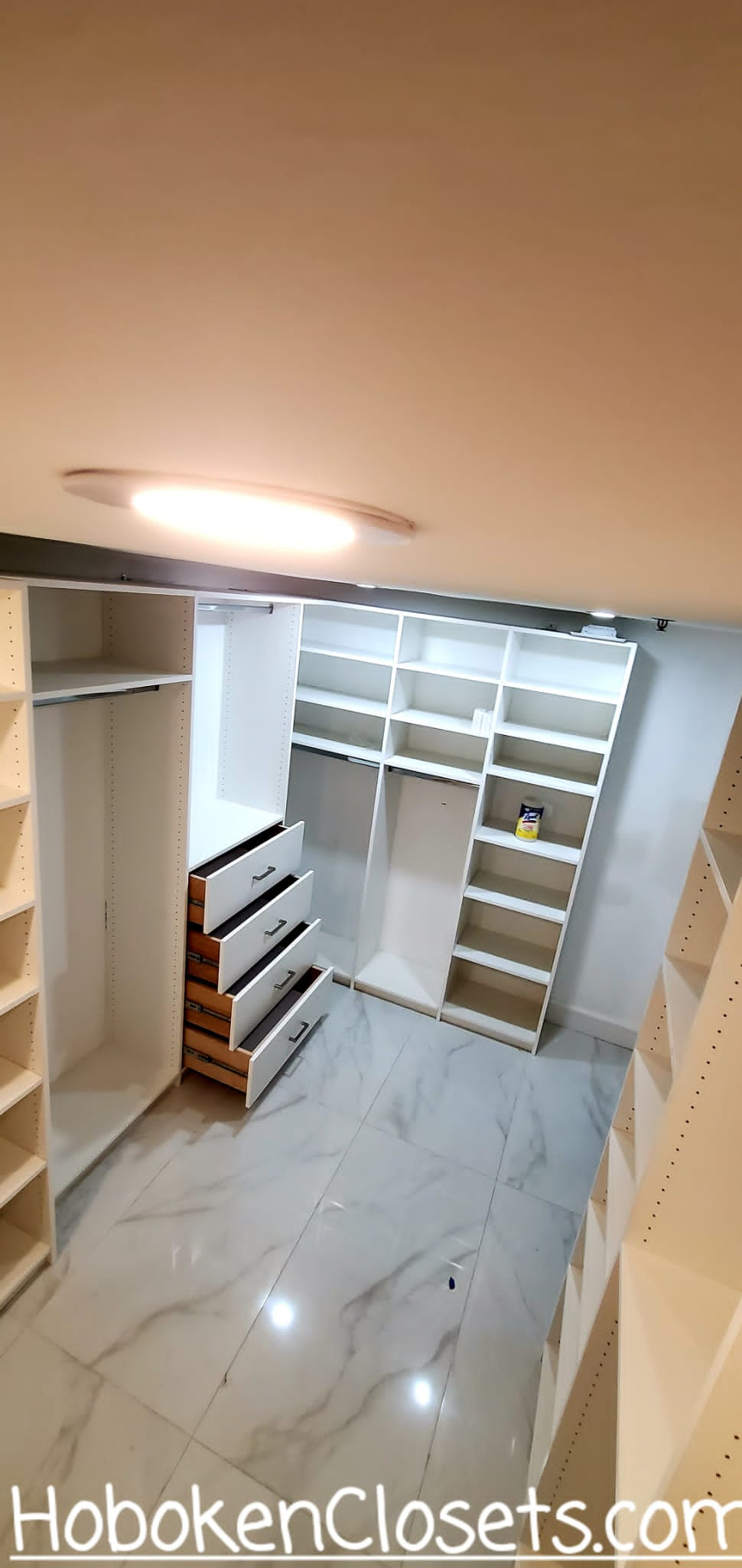 Custom Walk-in Closets